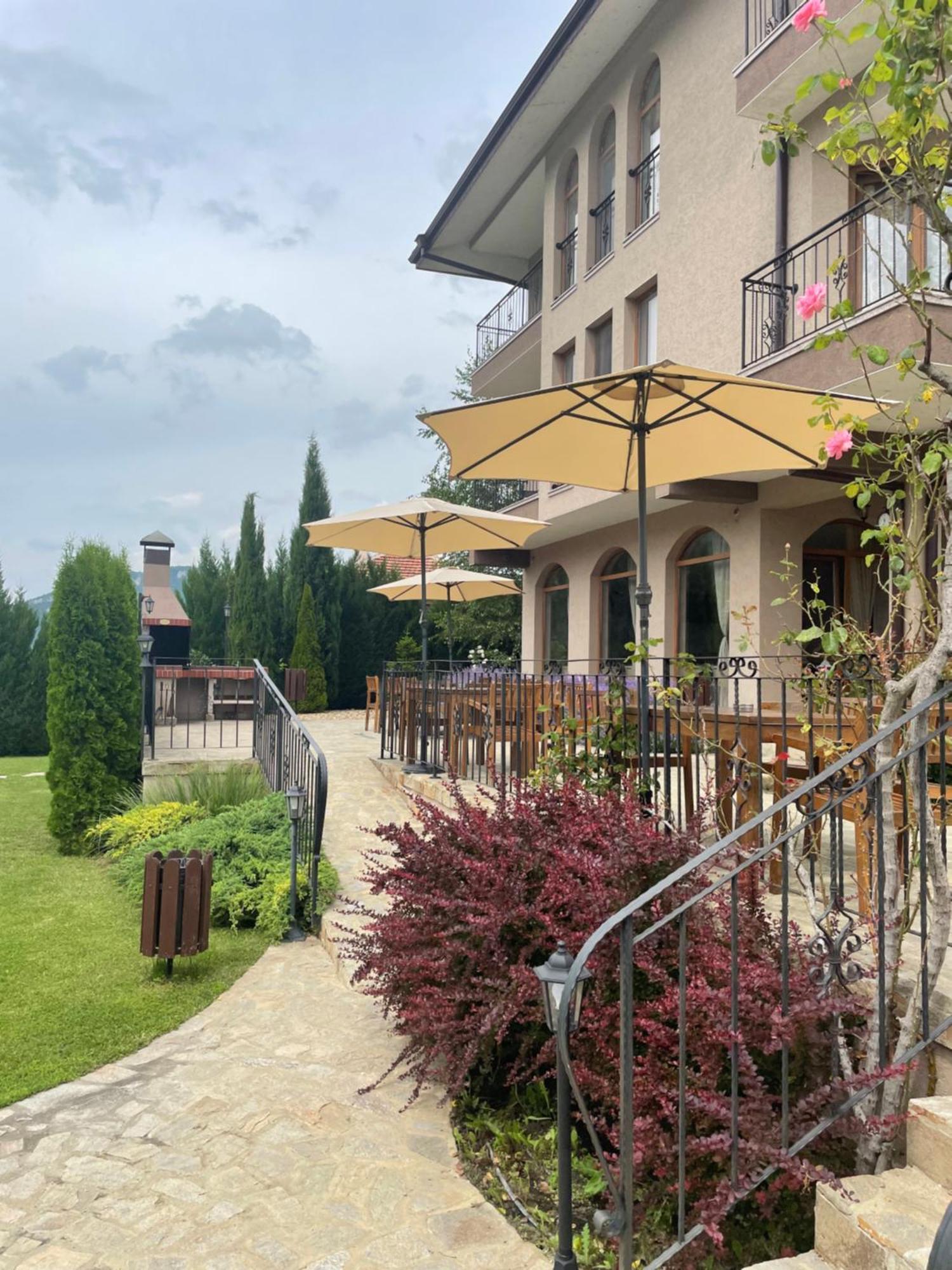 Eco House Kitana Hotel Asparukhovo  Bagian luar foto