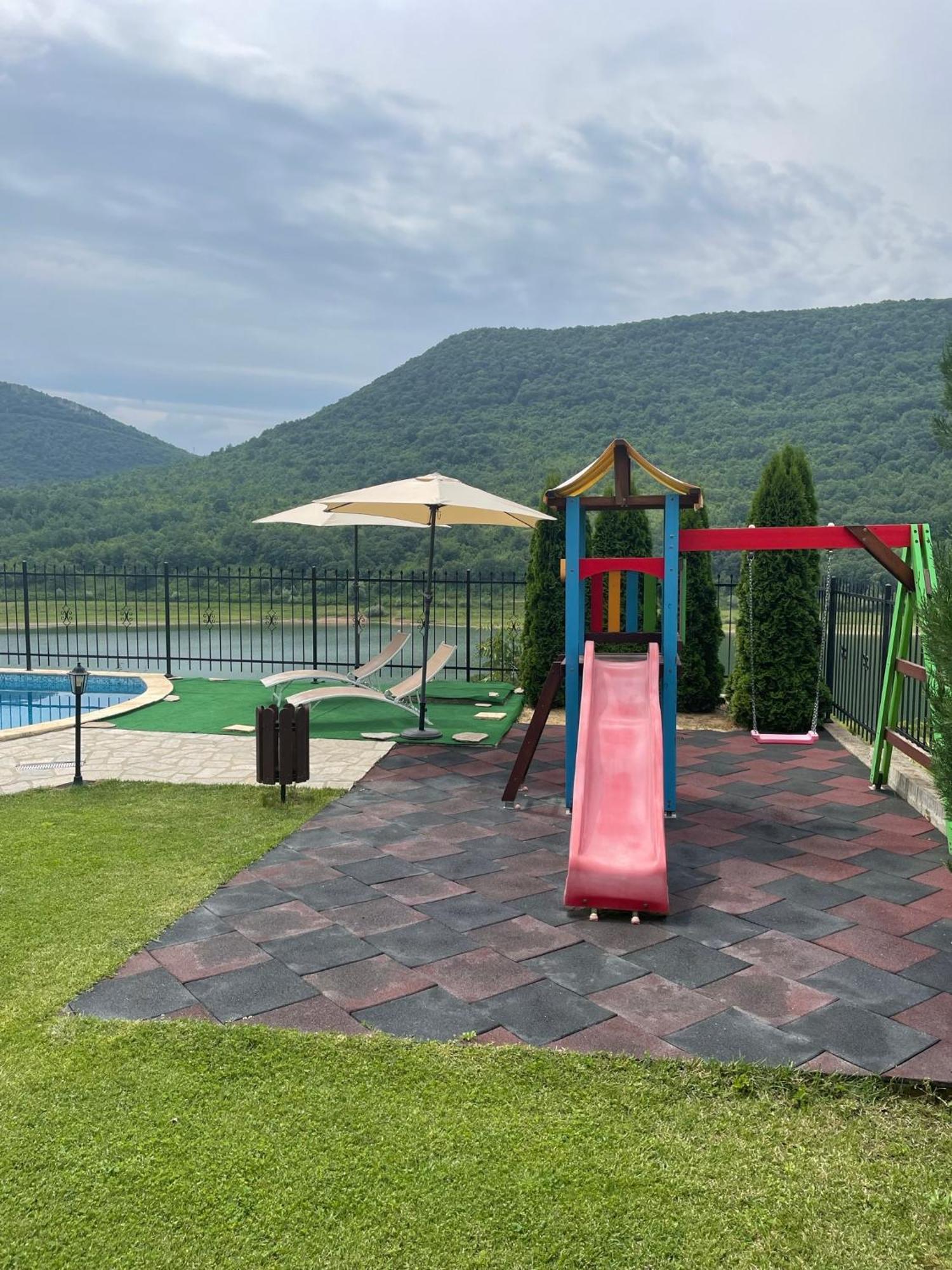 Eco House Kitana Hotel Asparukhovo  Bagian luar foto