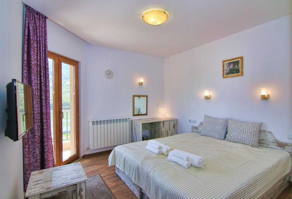 Eco House Kitana Hotel Asparukhovo  Bagian luar foto