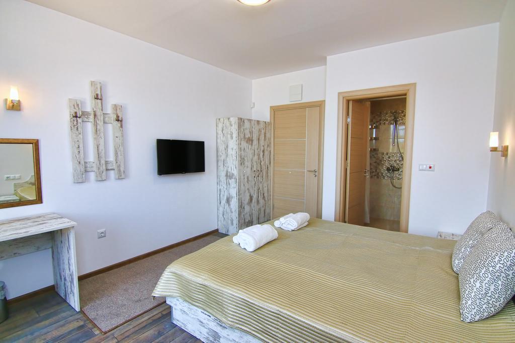 Eco House Kitana Hotel Asparukhovo  Bagian luar foto