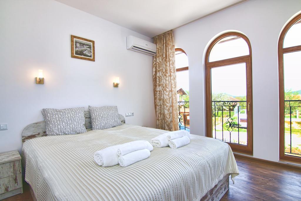 Eco House Kitana Hotel Asparukhovo  Bagian luar foto